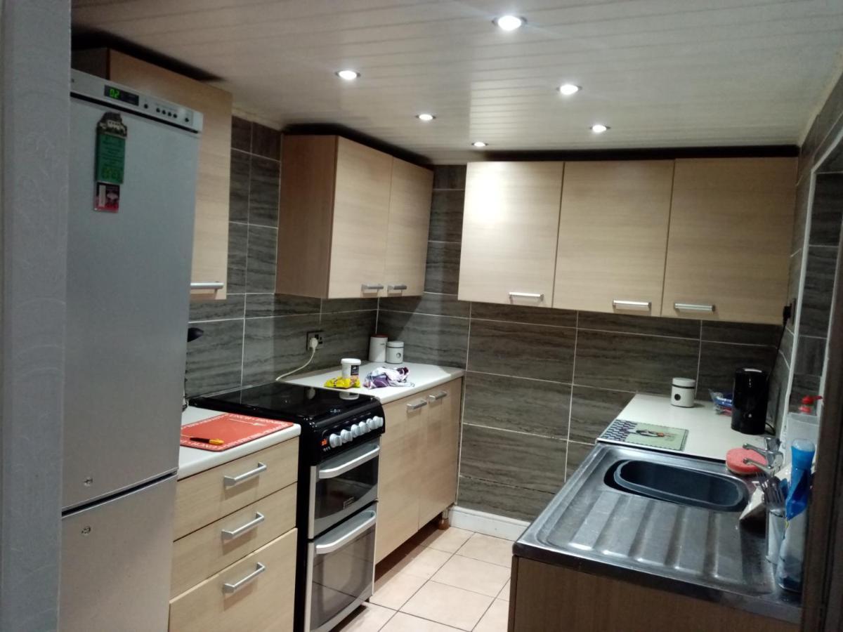East Belfast Rooms Available Long Or Short Term Accommodation Exterior photo
