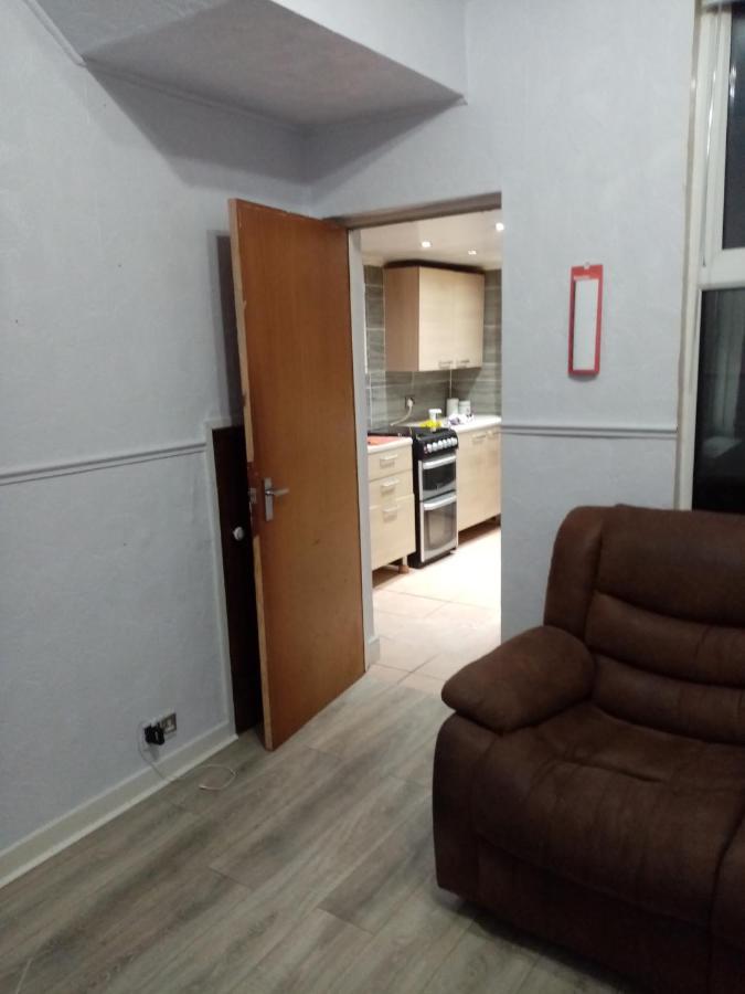 East Belfast Rooms Available Long Or Short Term Accommodation Exterior photo